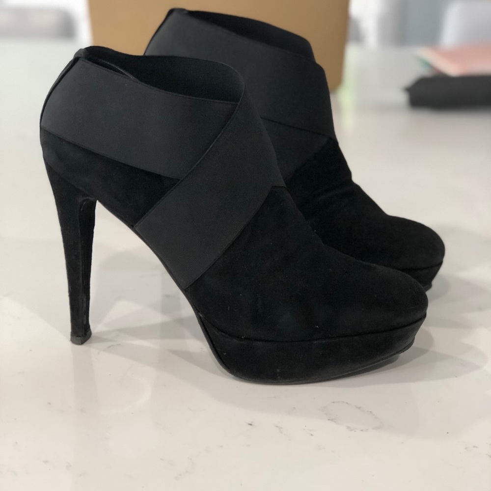 Stuart Weitzman booties black size 41